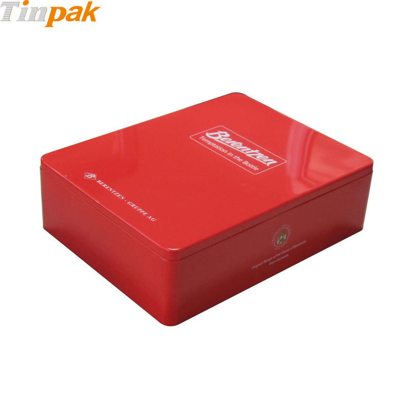 custom printed rectangular tin with plug lid